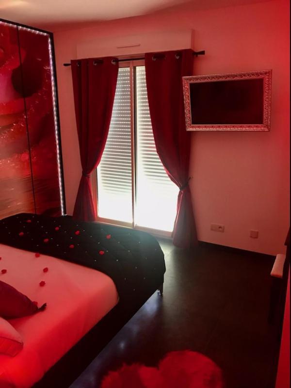 Saint-Avertin Maison Chaleureuse A Partager En Famille Ou Amis Villa Buitenkant foto